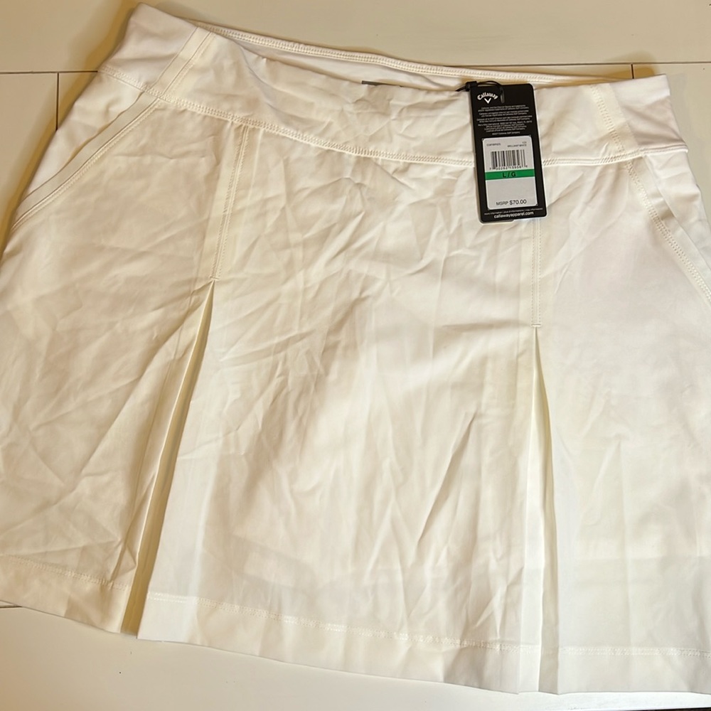 NWT Callaway Golf Skort. White. Size L.